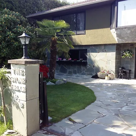 The Stone Hedge Bed And Breakfast-2
